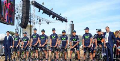 Movistar Team luce su nuevo maillot en la presentación del Tour