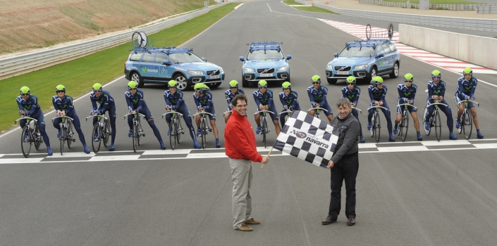 El Movistar Team se prepara en Los Arcos