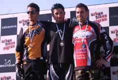 Diego Félix Álvarez se lleva el Urban Bikes Nigrán en un apretado final.