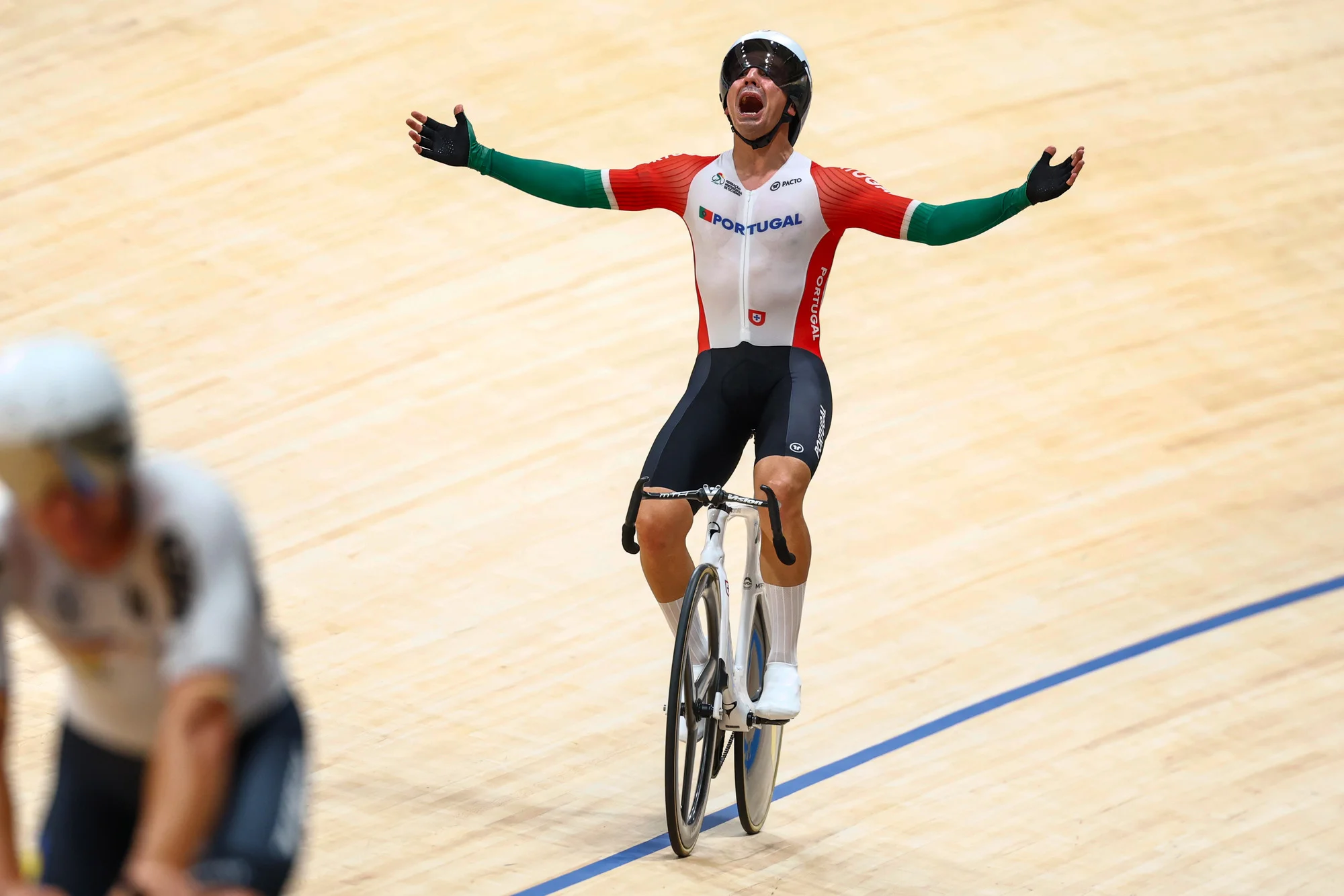 úri Leitao conquista el Mundial de Ómnium en Shanghai con una exhibición táctica incontestable