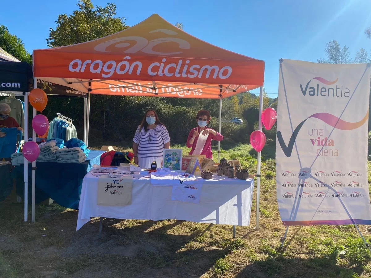 Valentia Boltaña y Zona Zero Pirineos pedalearán juntas desarrollando acciones solidarias