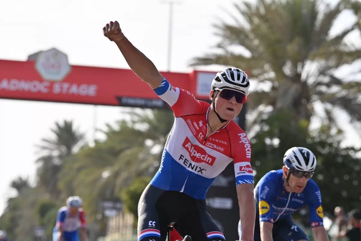 Van der Poel primer líder del UAE Tour 2021