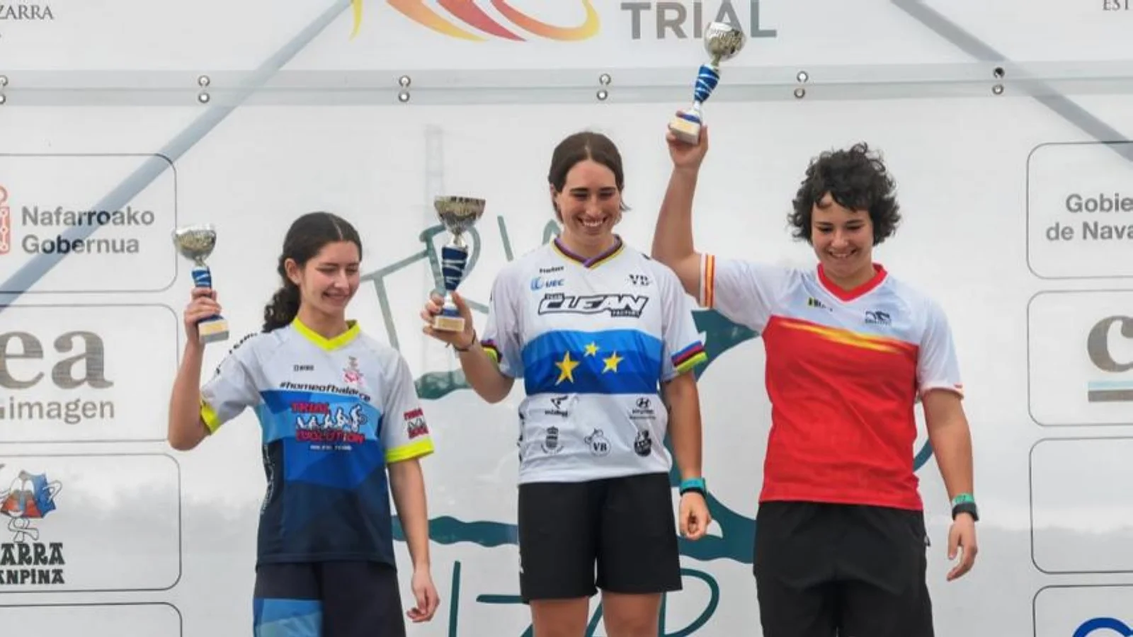 Vera Barón y Alejandro Montalvo triunfan en la Copa de España de Trial de Estella