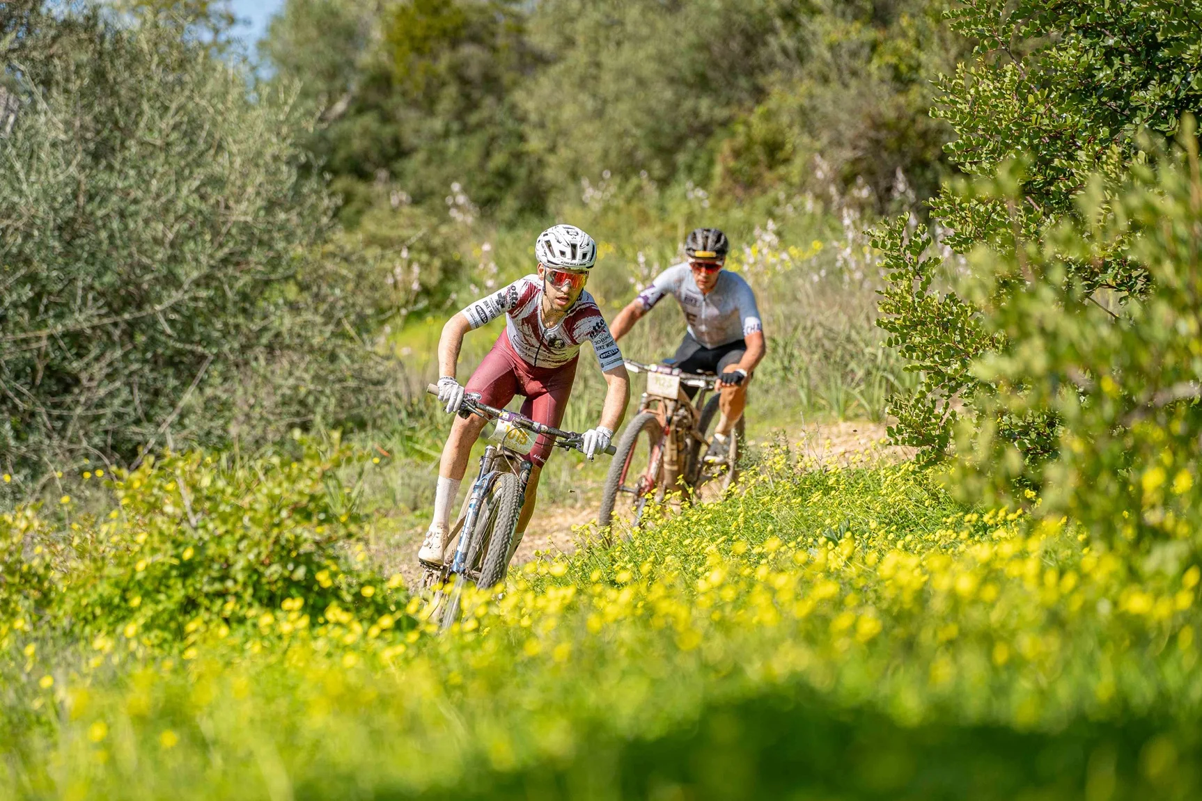 Víctor Grande y Nicky Healy se proclaman vencedores en la Algarve Bike Challenge 2026