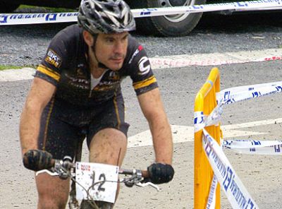 Joseba León ( BikeZona Cannondale) gana los 10000 del Soplao Joseba León ( BikeZona Cannondale) gana los 10000 del Soplao