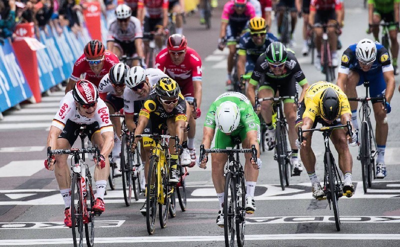 Vídeo: Así logró Cavendish su segunda victoria en el Tour 2016