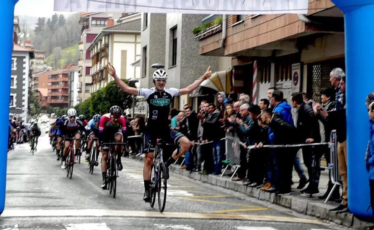 Vídeo: Jon Barrenetxea ganador de la Goierriko Itzulia de Urretxu