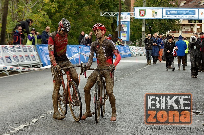 Vídeo resumen Copa de España de ciclocross Karrantza 2016