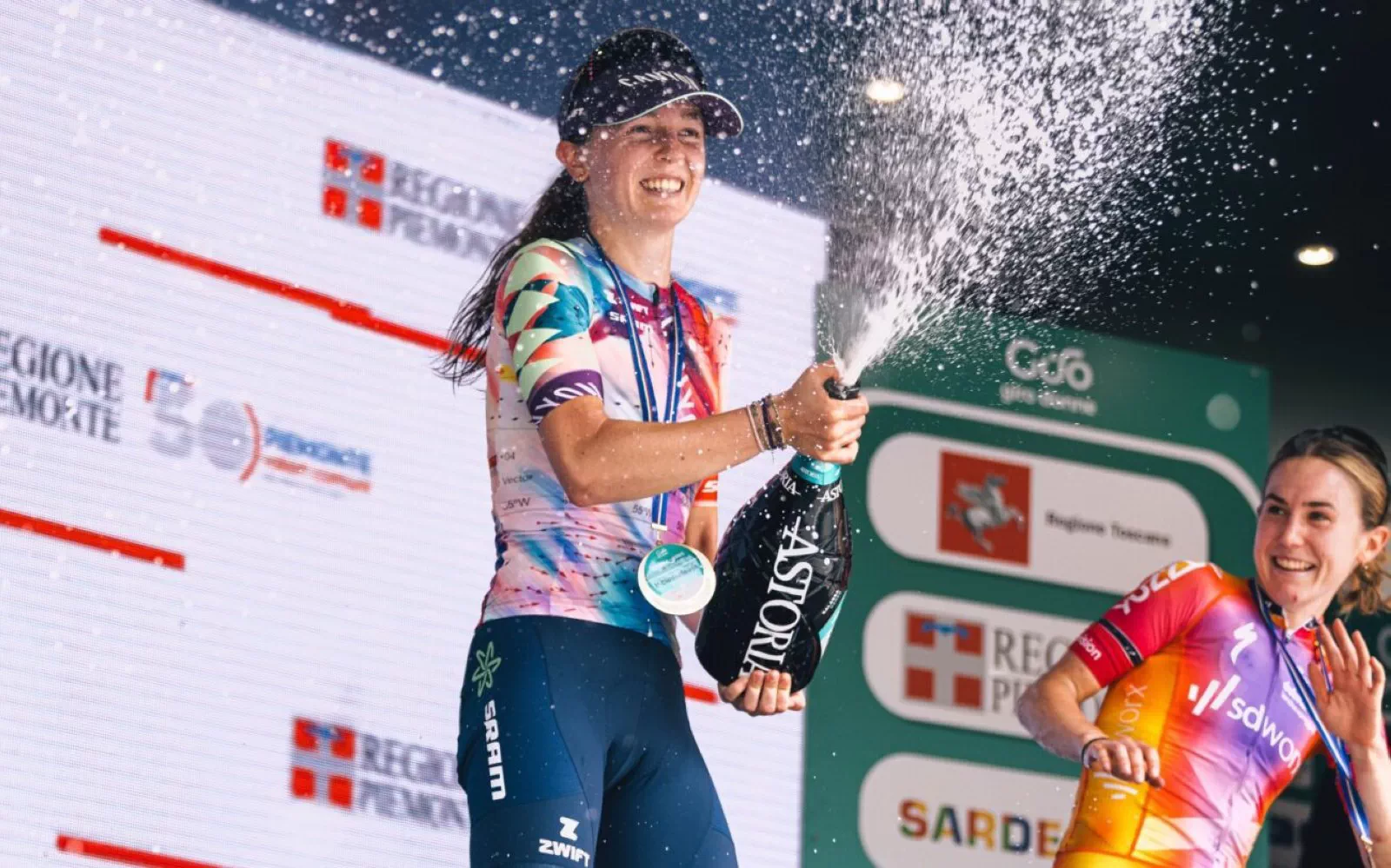 Vídeo resumen Giro Donne: Antonia Niedermaier se lleva la etapa reina