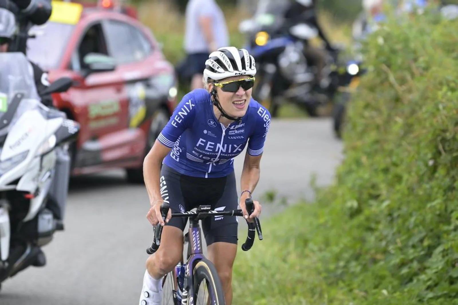 Vídeo resumen: La etapa más larga del Tour de Francia femenino 2023