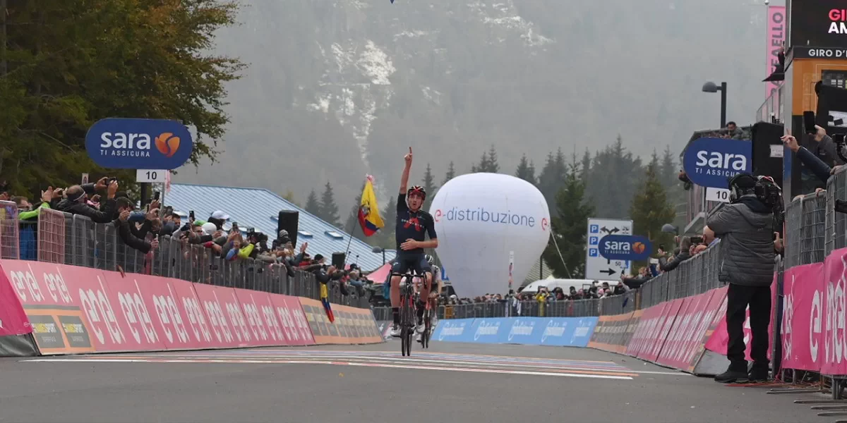 Vídeo resumen: Wilco Kelderman se acerca al liderato en el Giro