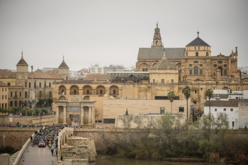 Vídeo: Tercera etapa Andalucía Bike Race