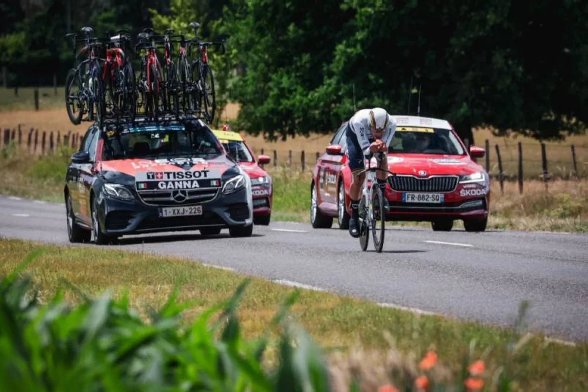 Vídeoresumen: Crono Critérium du Dauphiné, Ganna gana y Van Aert lidera