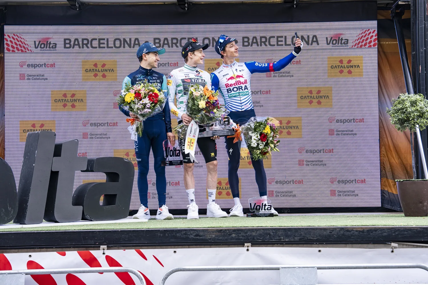 Vingegaard sucede a Pogacar y se corona rey de la Volta a Catalunya 2026