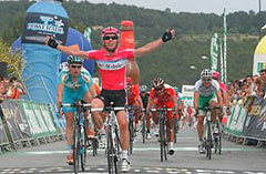 Cavendish gana en Perafort y Erviti se pone líder de la Volta