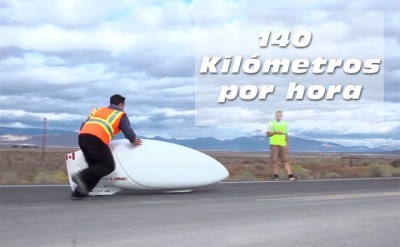 Vídeo: La bicicleta más rápida del mundo ¡140 km por hora!