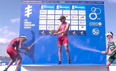 Vídeo con el sprint Noya - Mola en Yokohama