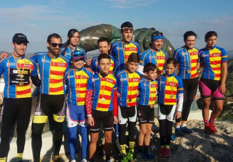 Xàtiva coronó a los campeones valencianos de ciclocross