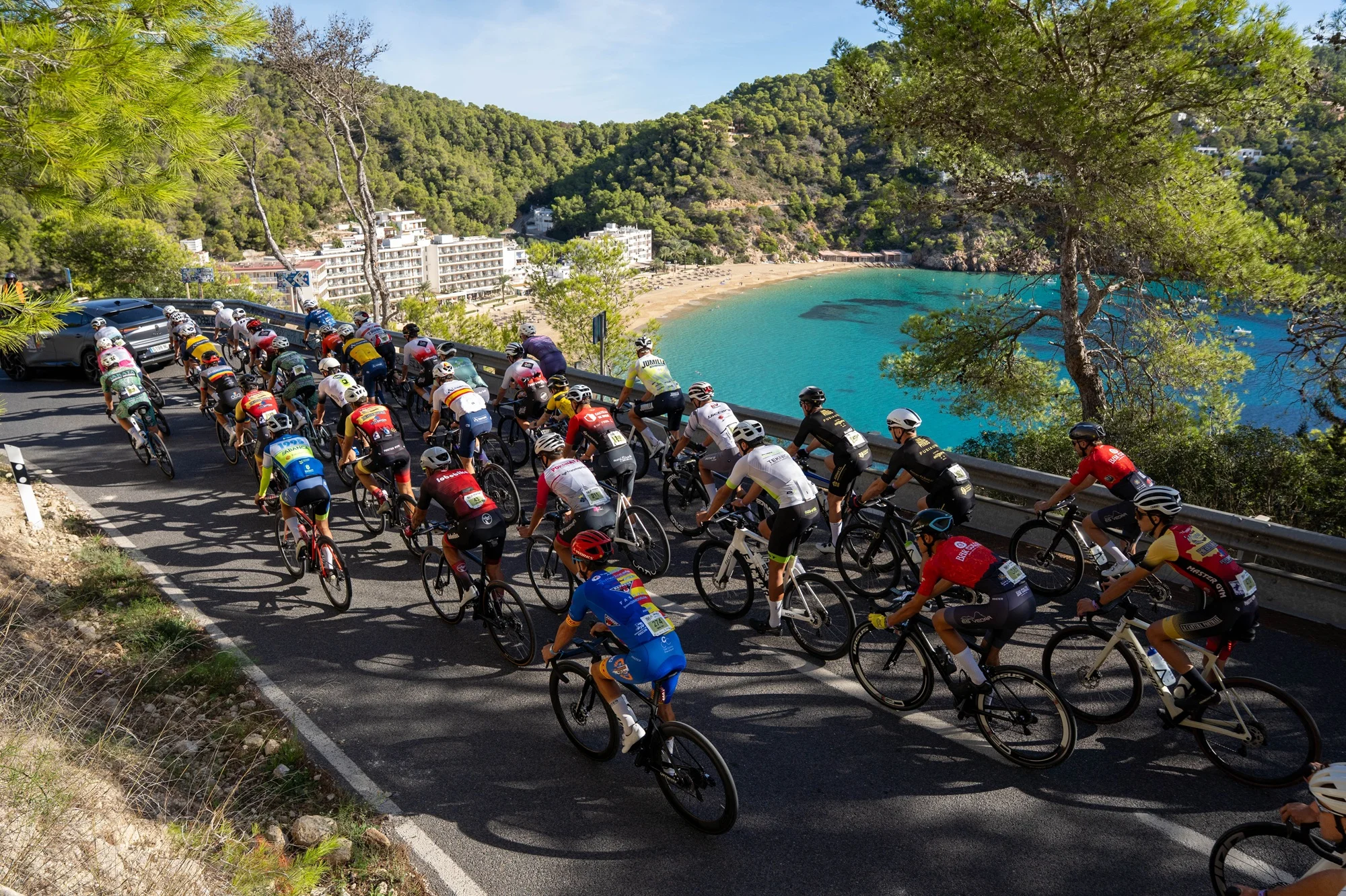 Xicu Ferrer y Gabriela González dominan la etapa más dura de la Vuelta Cicloturista a Ibiza