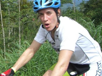 Magallón (BikeZona Massi) y Arnes triunfan en Costa Rica